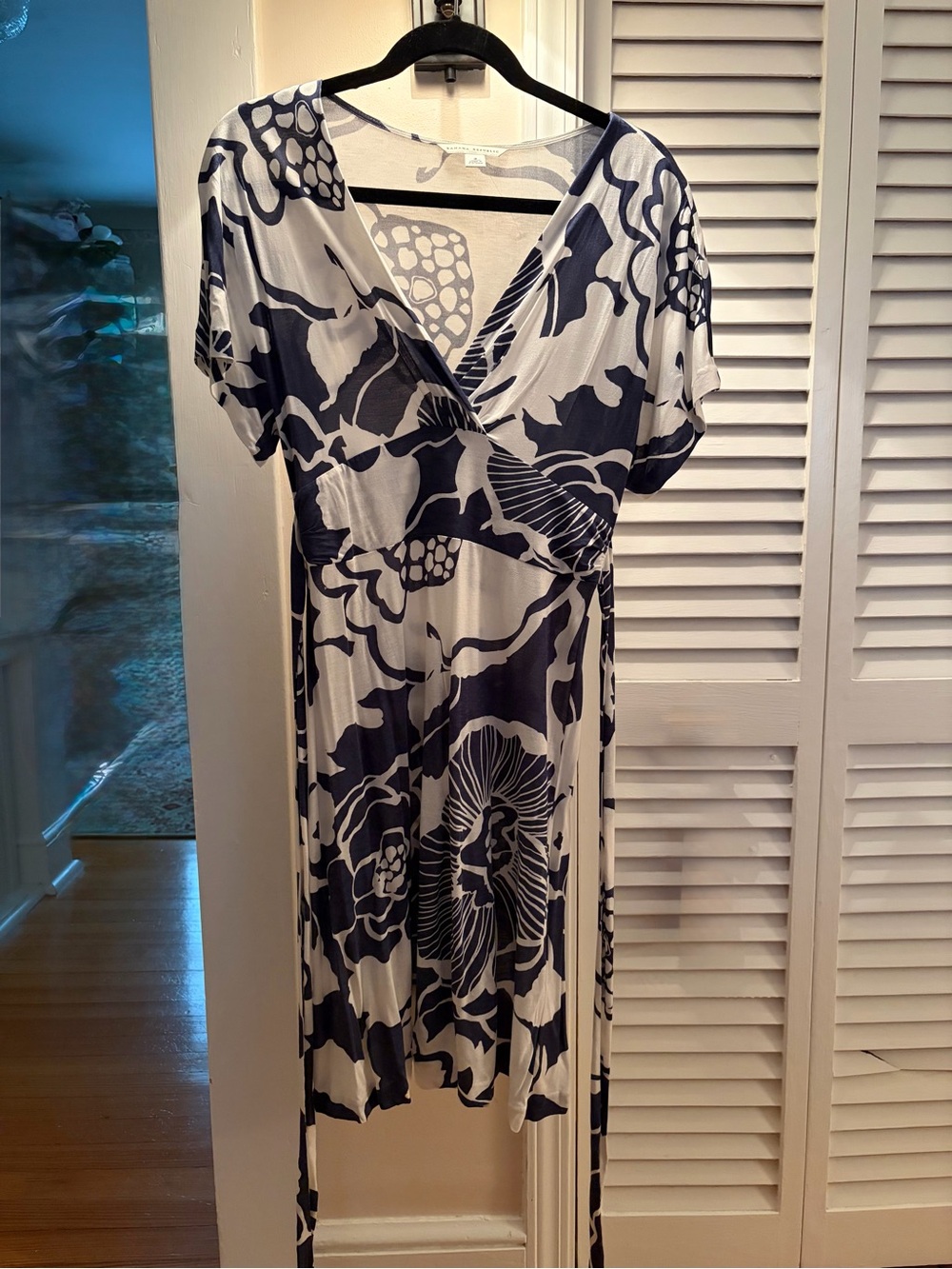 Banana Republic Navy and White Floral Midi Wrap Dress